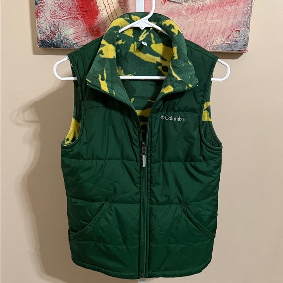 Columbia Jackets & Blazers - Columbia Forest Green Reversible Vest